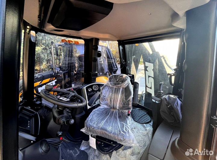 Экскаватор-погрузчик MST M644 PLUS, 2023