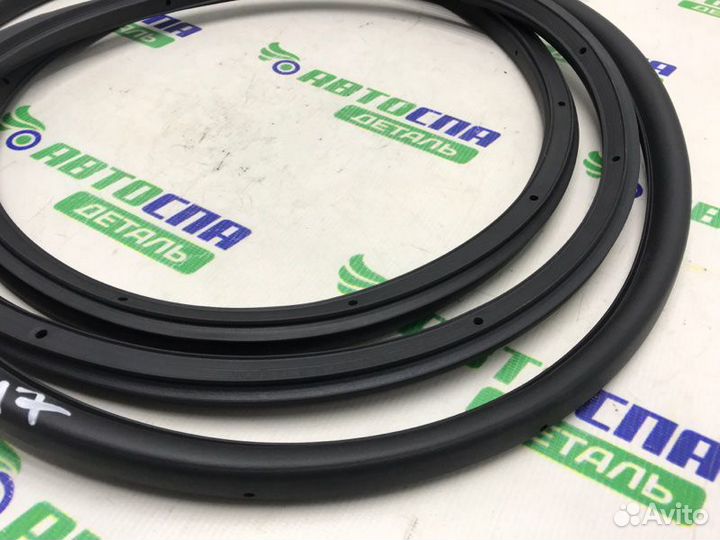 Уплотнитель двери задний левый Mazda Cx-30 DM / DN