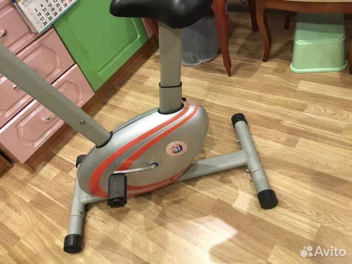 Велотренажер б/у отлично работает