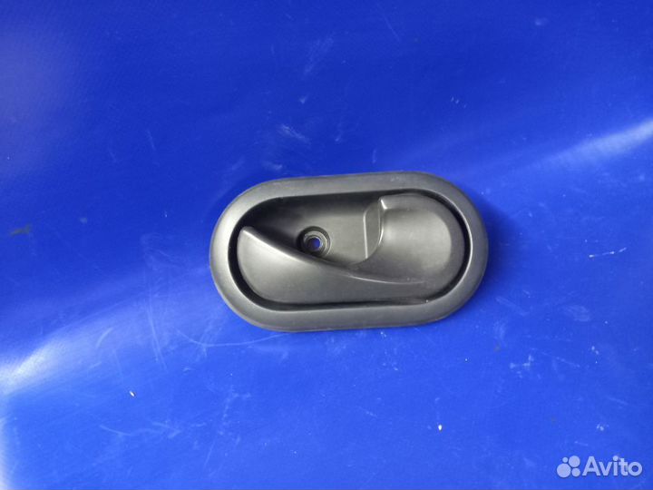 Ручка двери внутренняя правая LADA Largus Logan