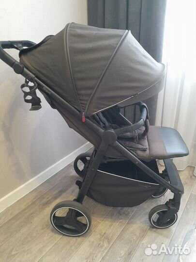 Все сезонная коляска Carrello bravo