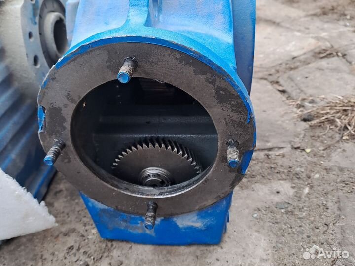 Мотор редуктор