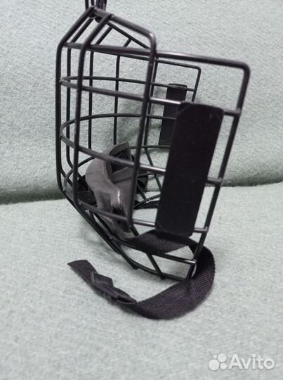 Решетка для хоккейного шлема (L)