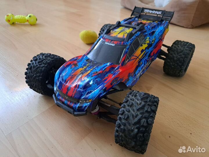 Traxxas rustler 4x4 vxl