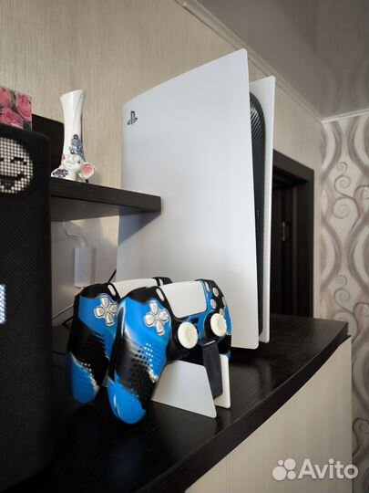 Продам PlayStation 5 с дисководом