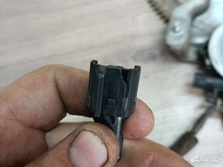 Стеклоподъемник задний левый kia Rio 1