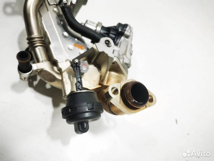 Клапан EGR BMW 5 G30/G31 G30 2019 11718513691