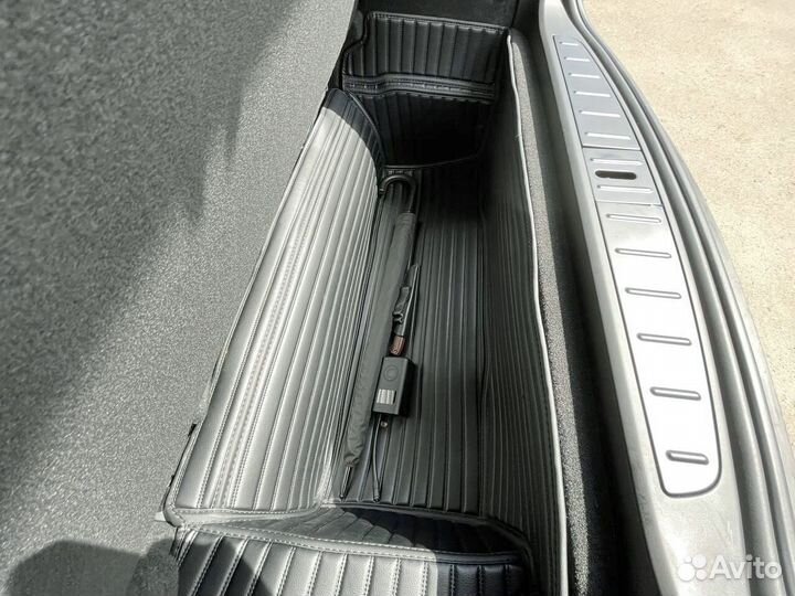 Коврик для Tesla