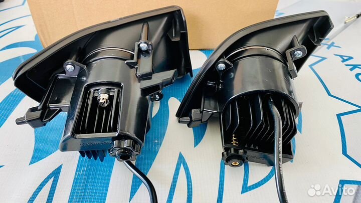 LED Противотуманки Sal-Man Toyota Prado 120