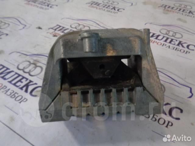 Опора двигателя правая VW Jetta 2005-2011