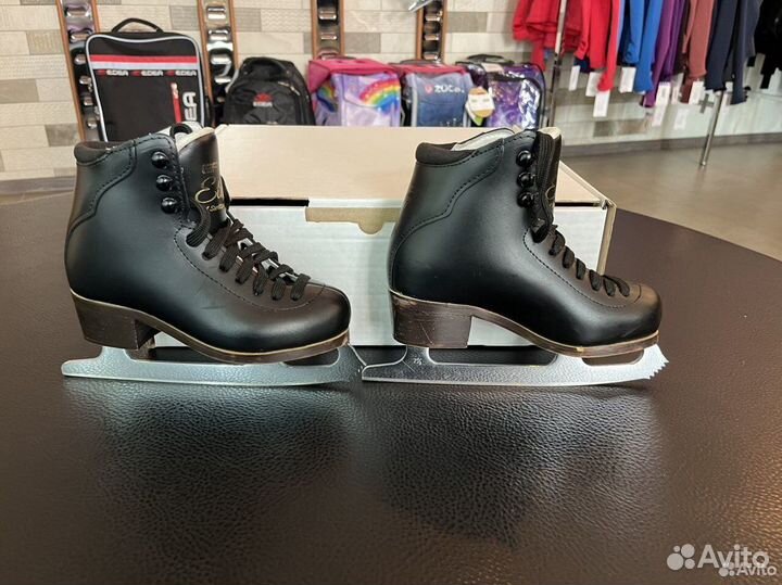 Фигурные коньки Graf Etude, 30 р-р