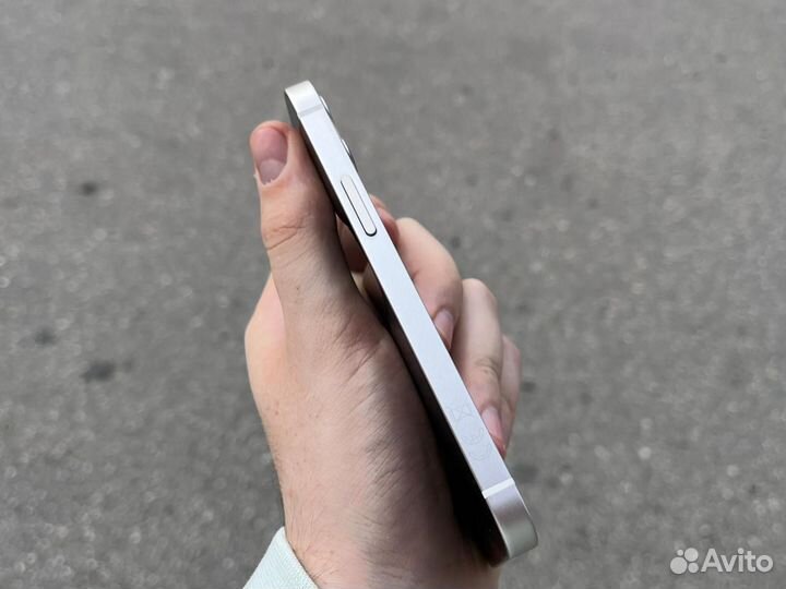 iPhone 12 mini, 64 ГБ