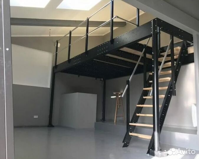 Кровать чердак с лестницей на заказ