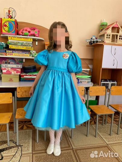 Нарядное платье для девочки 6-7 лет