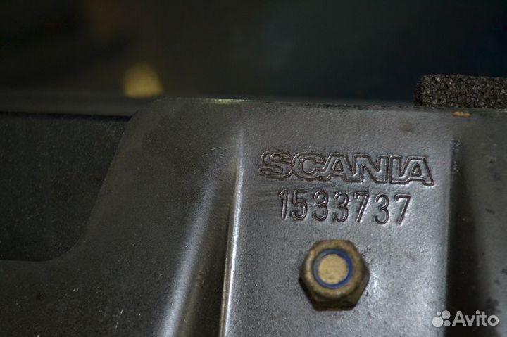 Люк в крыше scania R-series (01.04)