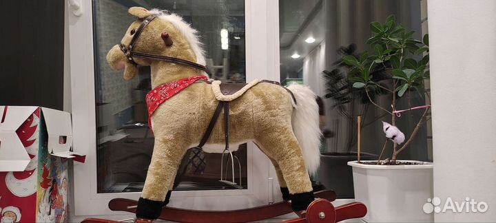 Лошадь игрушка
