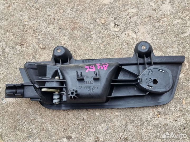 Ручка двери внутренняя передняя правая Audi A4 B6