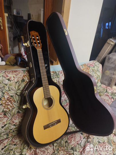 Классическая гитара Fender ESC80 с кофром