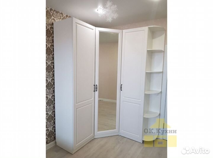 Шкаф двухстворчатый