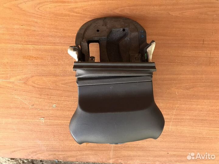 Кожух подрулевой Nissan Qashqai J10