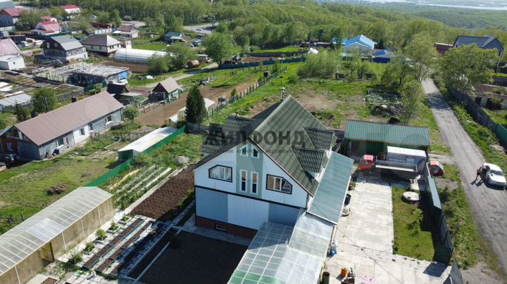 Дом 349,2 м² на участке 15 сот.