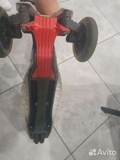 Трехколесный самокат scooter