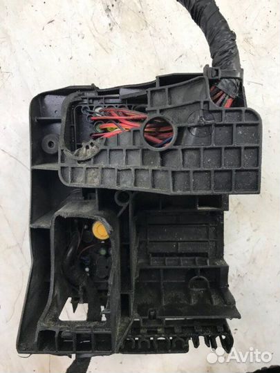 Блок предохранителей Skoda Octavia 1.6 2005