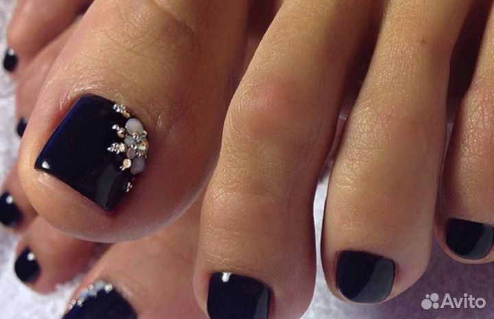 Маникюр,педикюр,оформление бровей