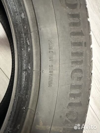 Continental ContiVikingContact 7 215/60 R17