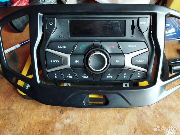 Штатная магнитола Лада Веста