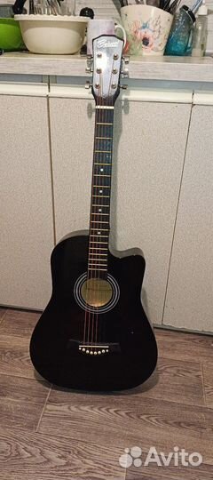 Акустическая гитара belucci