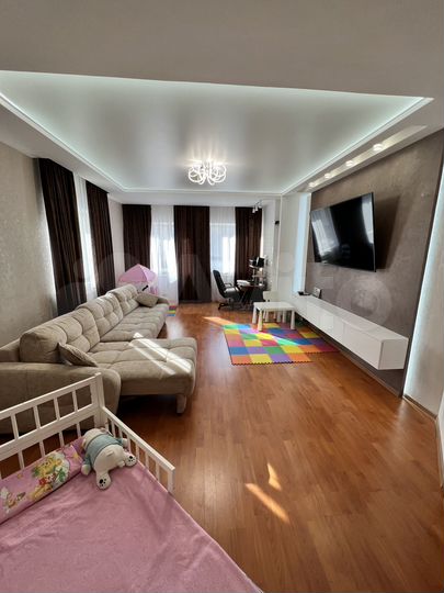 2-к. квартира, 84,2 м², 2/16 эт.