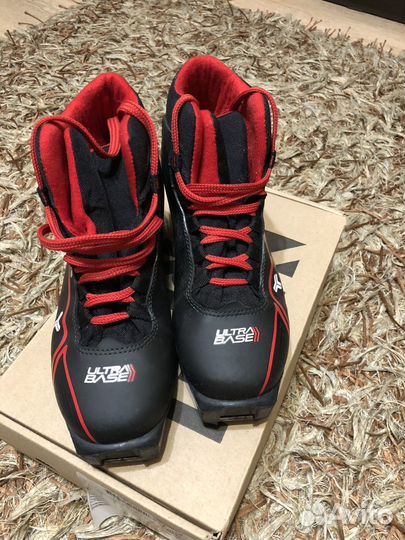 Лыжные ботинки trek 38 р