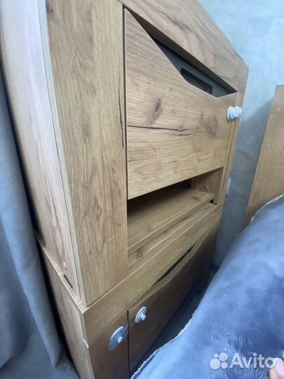 Тумбочка прикроватная