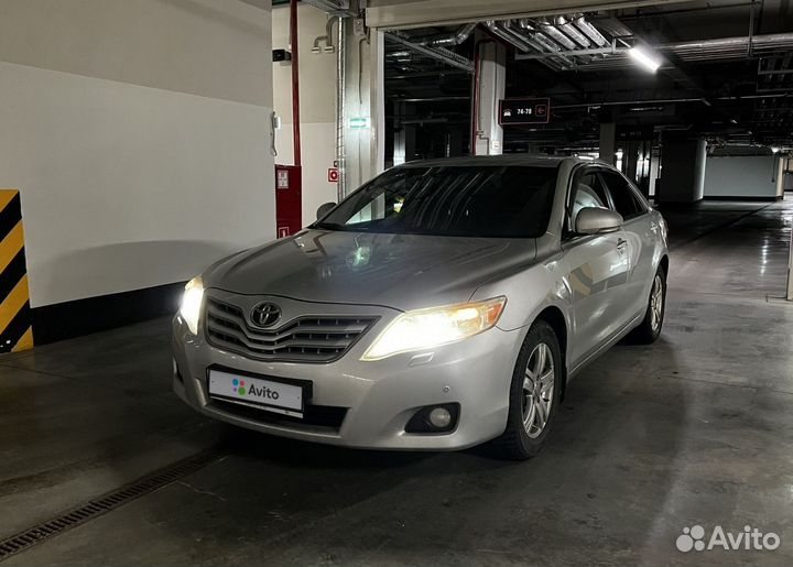 Toyota Camry 2.4 AT, 2011, 498 000 км