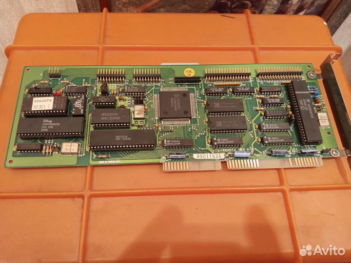 Древние компьютерные платы, видеокарты