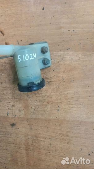 Бачок тормозной жидкости Nissan Primera P11