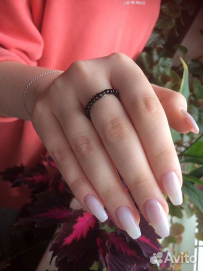 Маникюр на дому