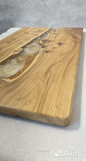 Стол из Эпоксидки и массива дерева от изготовителя