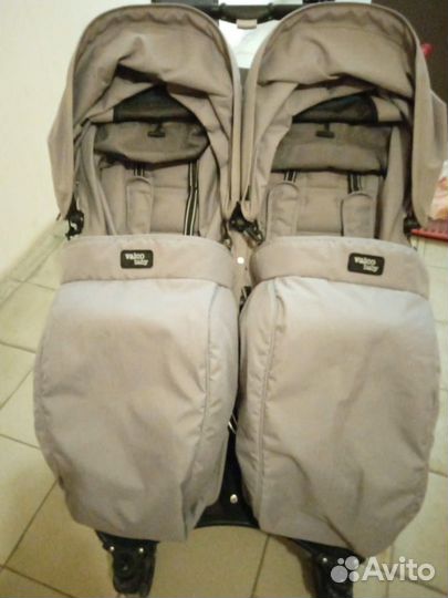 Коляска для двойни, погодок Valco baby