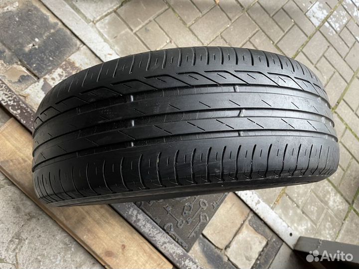 Bridgestone Turanza T001 215/60 R16