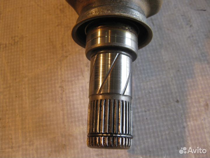 Привод левый Мицубиши Кольт 6