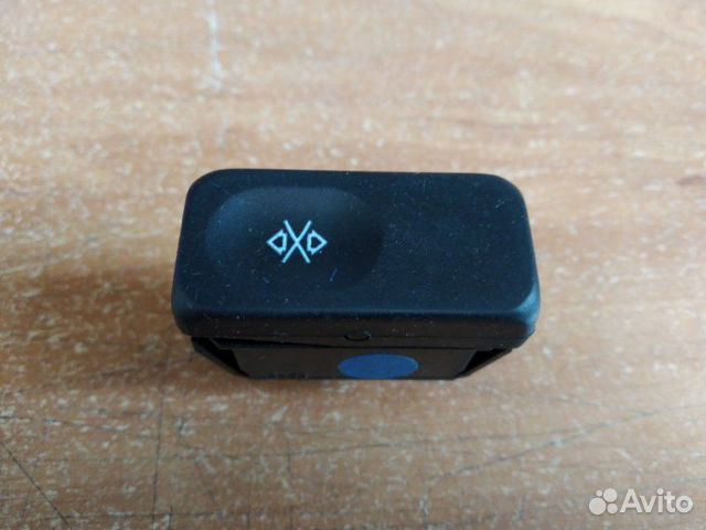 Кнопка блокировки стеклоподъемника Iran Khodro