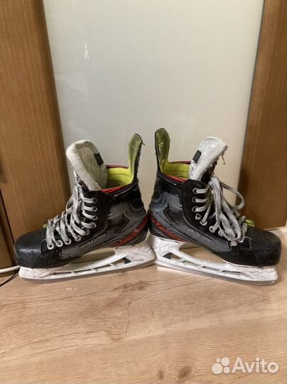Хоккейные коньки bauer vapor x2.9