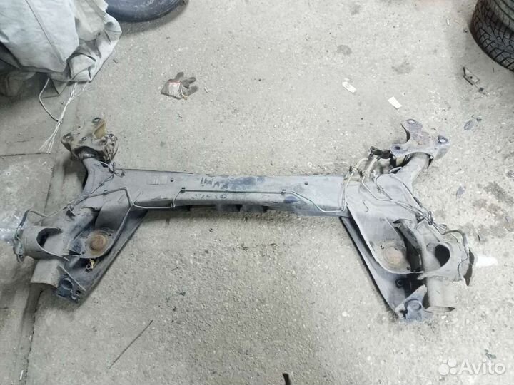 Задняя балка Рено Меган 2