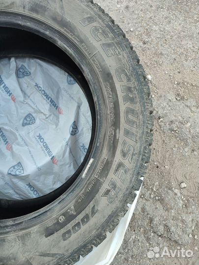 Bridgestone Ice Cruiser 7000 215/60 R16