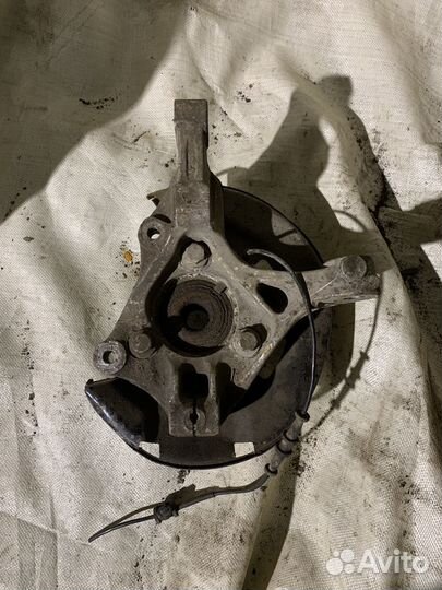 Кулак передний правый chevrolet cruze