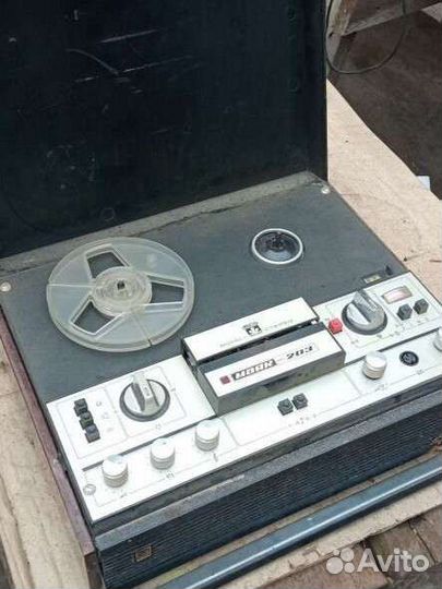 Катушечный магнитофон Маяк 203