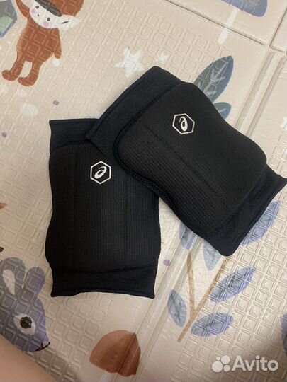 Наколенники