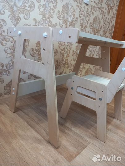 Стол и стул растущий детский